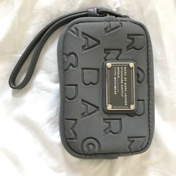 Marc By Marc Jacobs Handbags - NWOT MARC by Marc Jacobs Wristlet